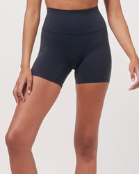 Hybrid Short High Waist 4"